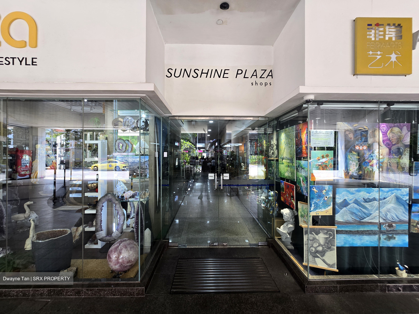 Sunshine Plaza (D7), Retail #597073041
